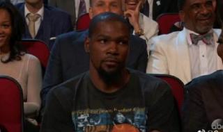 主持人颁奖典礼 主持人颁奖典礼