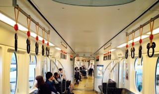 香港迪士尼乐园下雨天怎么玩 港迪士尼7月15关闭